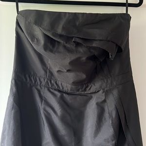 Ann Taylor Loft | size 6 strapless black dress